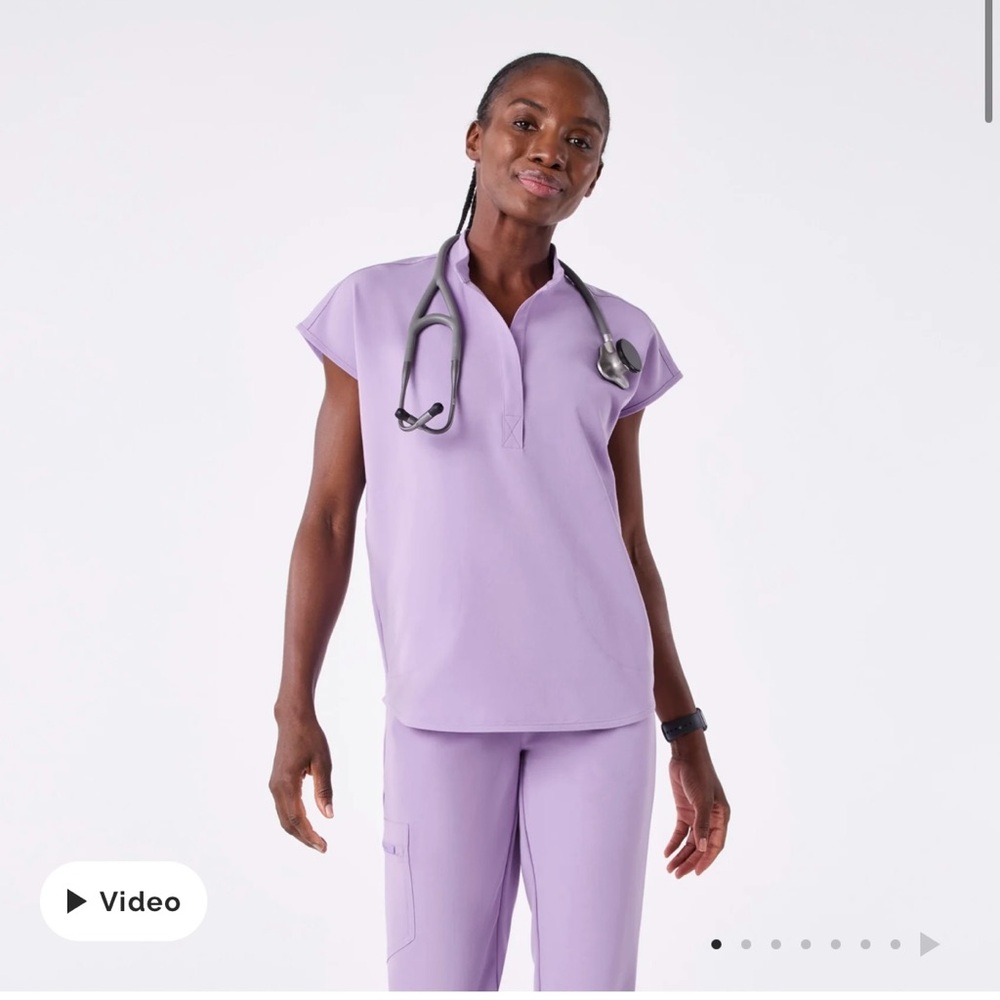 Figs Rafaela Oversized Scrub Top in Lavender Dew XXS